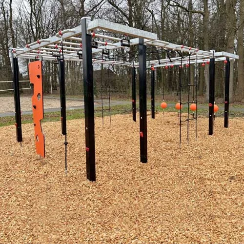 Structure de parcours d’obstacles extérieur